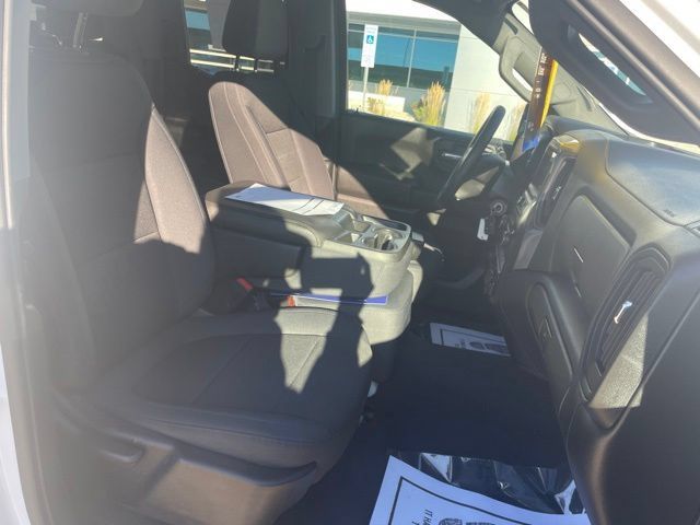 Used 2019 Chevrolet Silverado 1500 Custom Trail Boss w/ Custom Convenience Package AWD/4WD image 23