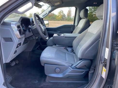 Used 2021 Ford F150 XLT image 18
