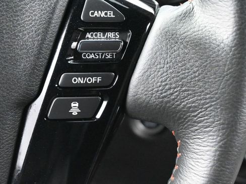 Used 2023 Nissan Frontier PRO-4X w/ Pro-4X Premium Package AWD/4WD image 9