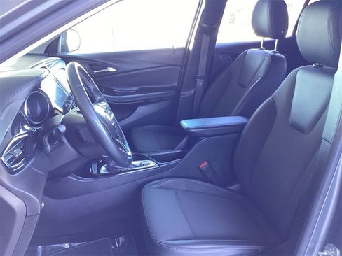 Certified 2022 Buick Encore GX Select image 19