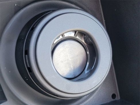 New 2025 Jeep Grand Cherokee Altitude image 8