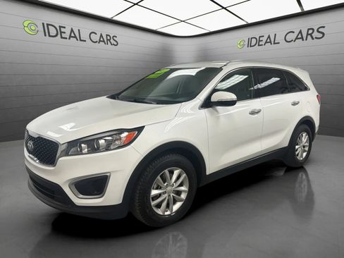Used 2017 Kia Sorento FWD w/ LX Convenience Package image 1