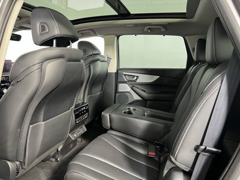 Used 2025 Acura MDX w/ Technology Package image 26