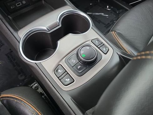 Used 2023 GMC Terrain AT4 image 18