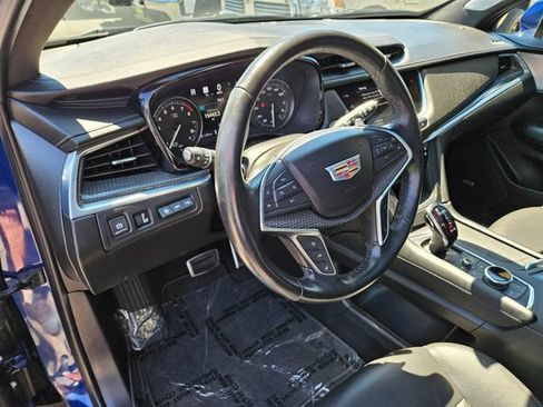 Used 2024 Cadillac XT5 Sportv w/ Technology Package AWD/4WD image 25
