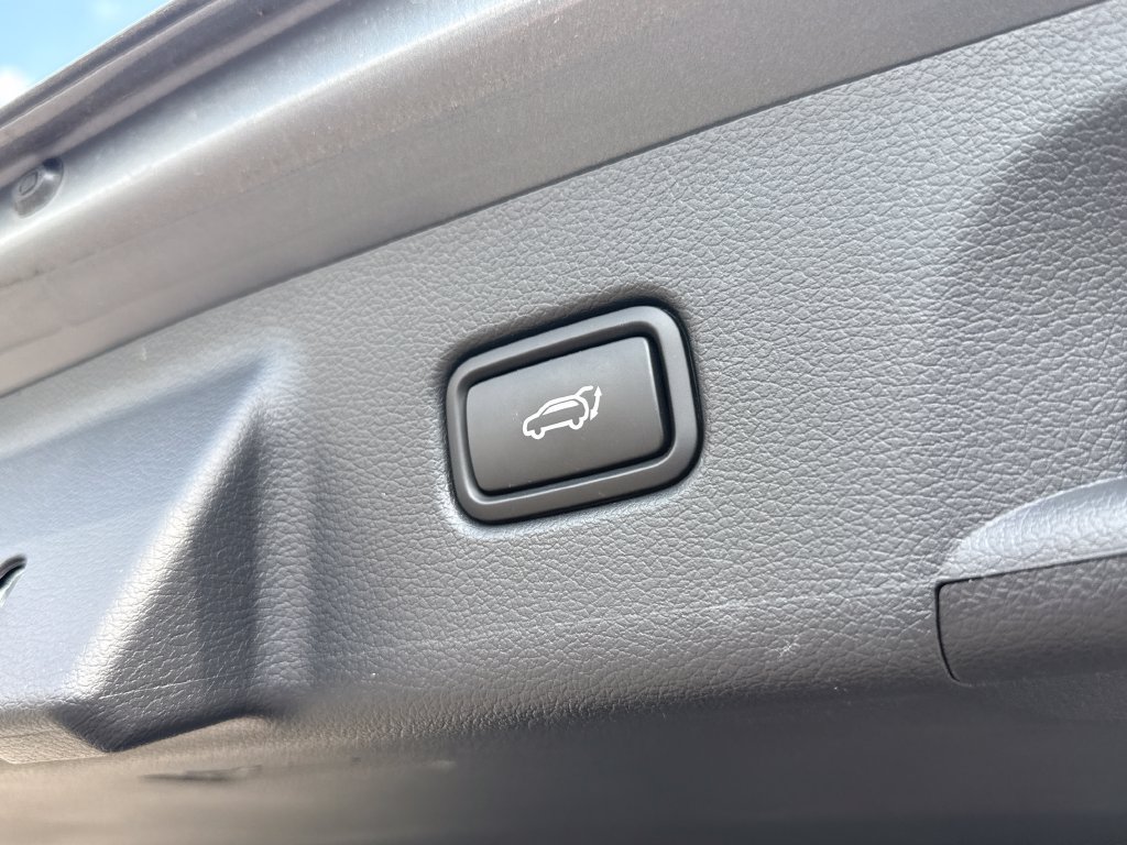 Used 2025 Hyundai Palisade SEL FWD image 9