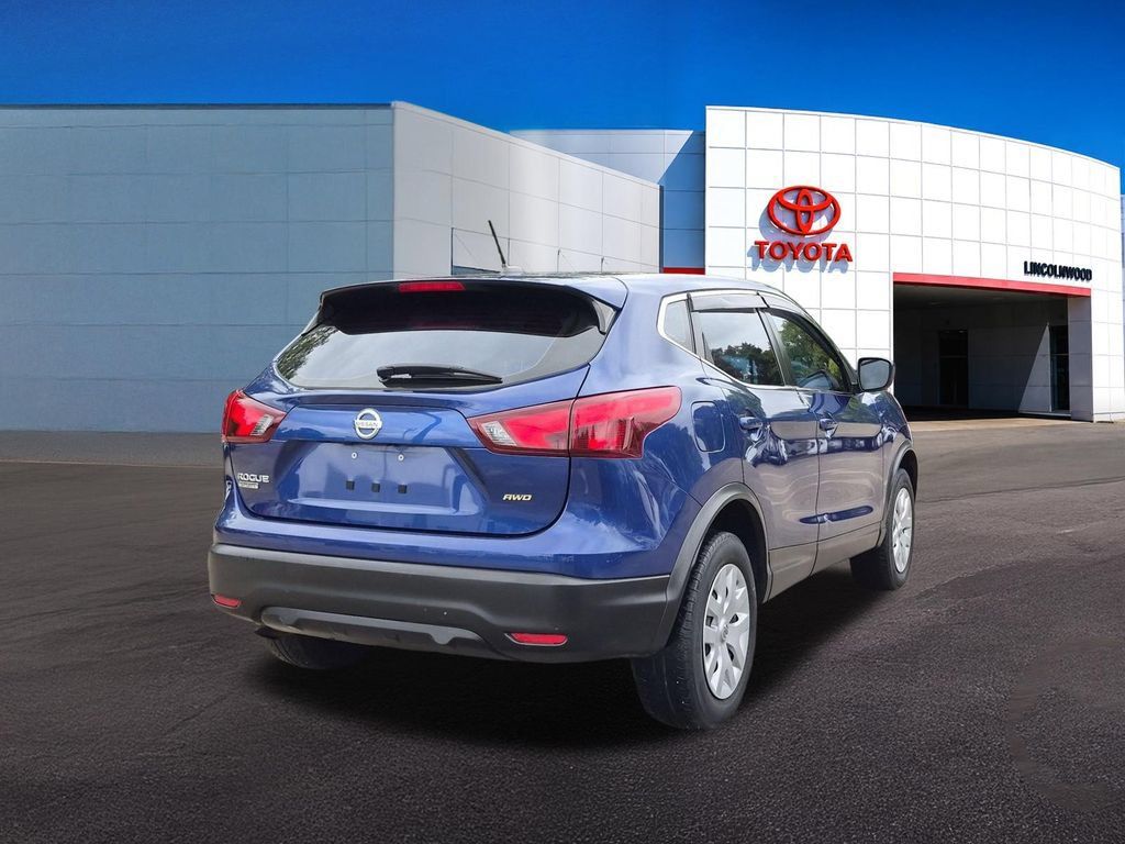Used 2019 Nissan Rogue Sport S FWD image 10
