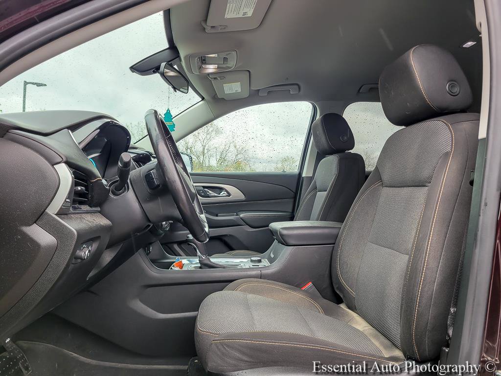 Used 2018 Chevrolet Traverse LT w/ LPO, Floor Liner Package AWD/4WD image 8