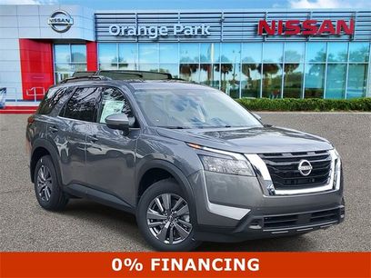 New 2025 Nissan Pathfinder SV w/ Cargo Package