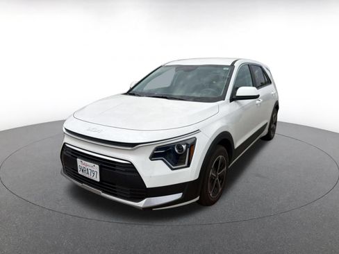 Used 2026 Kia Niro LX FWD image 3