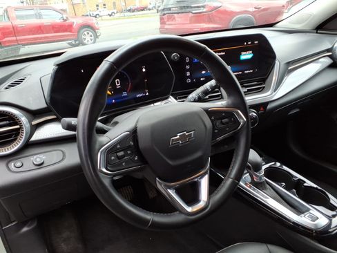 Certified 2024 Chevrolet Trax ACTIV w/ Driver Confidence Package image 11