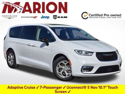 Used 2024 Chrysler Pacifica Limited