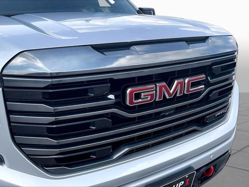 Used 2022 GMC Sierra 1500 AT4 w/ AT4 Premium Package AWD/4WD image 30