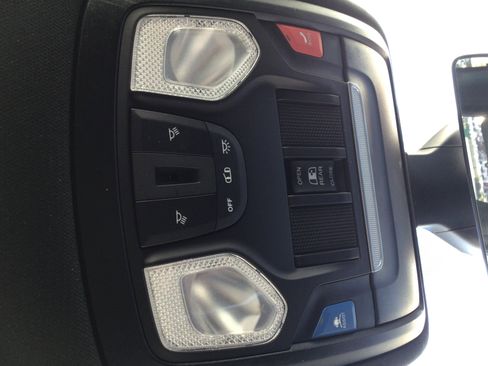 Used 2023 RAM 1500 Big Horn AWD/4WD image 23