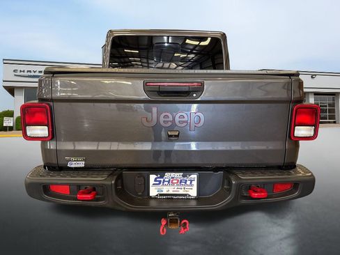 Used 2022 Jeep Gladiator Rubicon w/ Cold Weather Group AWD/4WD image 4