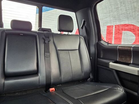 Used 2022 Ford F250 Lariat w/ Black Appearance Package image 26