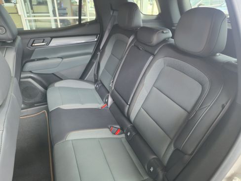 Used 2026 GMC Terrain AT4 w/ Convenience Package III AWD/4WD image 12