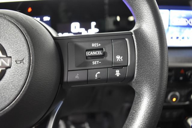 Certified 2025 Nissan Kicks SV w/ SV Premium Package AWD/4WD image 15