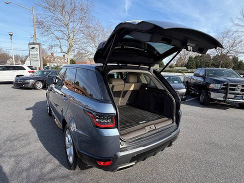 Used 2018 Land Rover Range Rover Sport HSE image 10