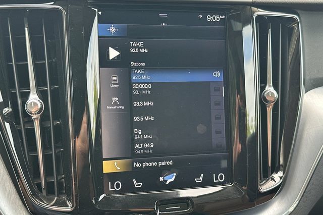 Used 2018 Volvo XC60 T6 Momentum w/ Convenience Package AWD/4WD image 17