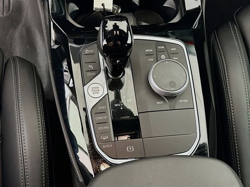 Used 2025 BMW X4 xDrive30i w/ Premium Package image 25