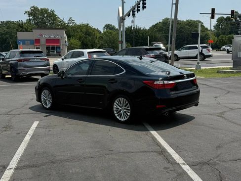 Used 2014 Lexus ES 350 w/ Ultra Luxury Package FWD image 9