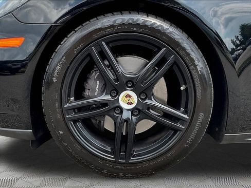 Used 2020 Porsche Panamera image 37