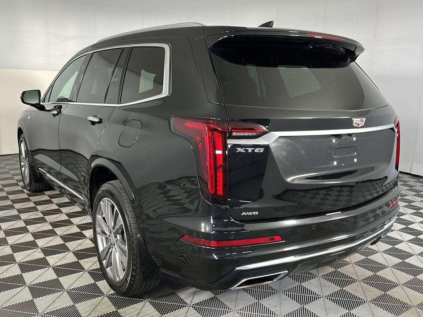 Used 2024 Cadillac XT6 Premium Luxury AWD/4WD image 29