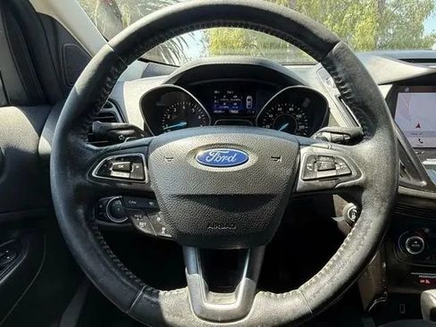 Used 2017 Ford Escape Titanium AWD/4WD image 20