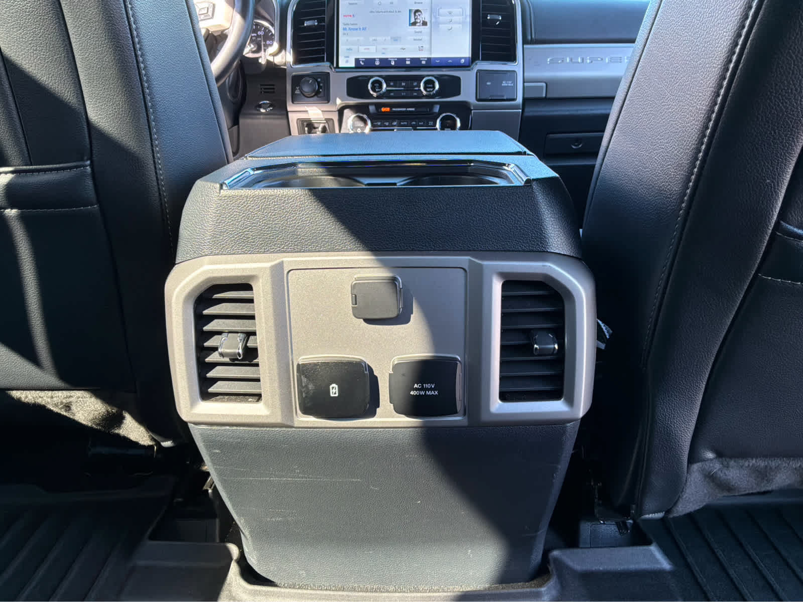 Used 2022 Ford F250 Lariat w/ Lariat Ultimate Package AWD/4WD image 24