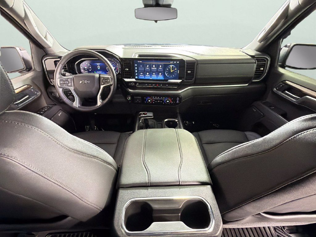 Certified 2026 Chevrolet Silverado 1500 RST w/ Convenience Package II AWD/4WD image 32