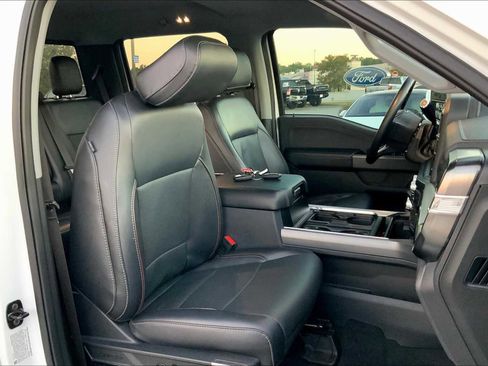 Certified 2024 Ford F250 Lariat w/ Lariat Ultimate Package image 8