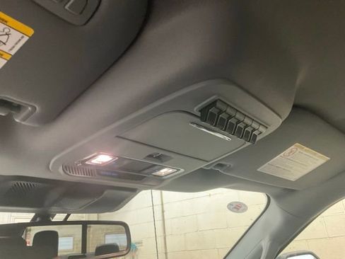 Used 2023 Ford F250 Lariat w/ Lariat Ultimate Package image 13