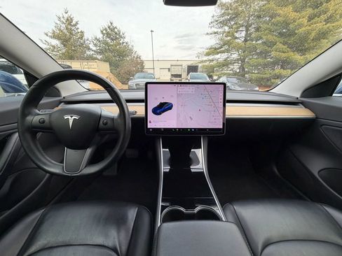 Used 2018 Tesla Model 3 Long Range image 22