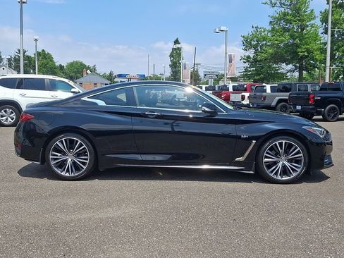 Used 2017 INFINITI Q60 2.0t w/ Cargo Package AWD/4WD image 7