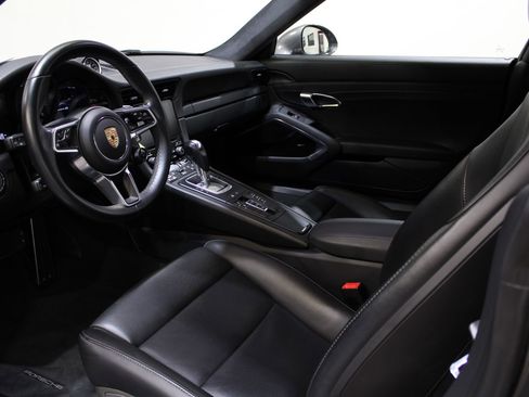 Used 2019 Porsche 911 Carrera 4S image 29