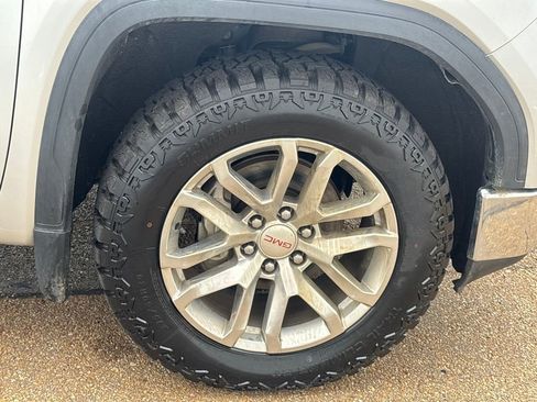 Used 2020 GMC Sierra 1500 SLT w/ X31 Off-Road Package image 23