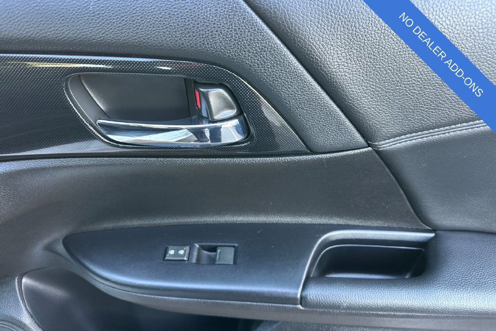 Used 2015 Honda Accord Sport image 18