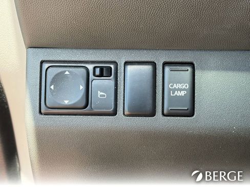 Used 2017 Nissan Frontier SV w/ SV Value Truck Package RWD image 26