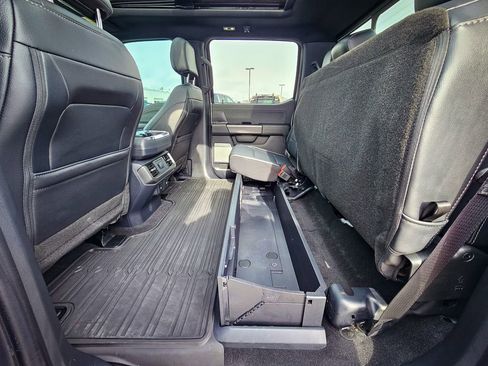 Used 2025 Ford F150 Lariat w/ Equipment Group 501A Mid image 38