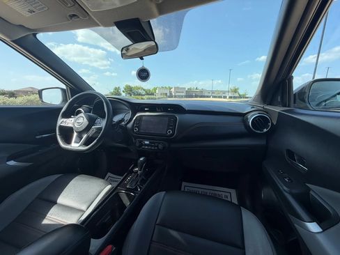 Used 2023 Nissan Kicks SR w/ SR Premium Package FWD image 22