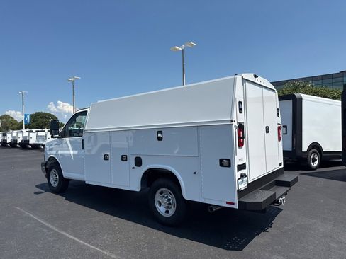 New 2025 Chevrolet Express 3500 Work Van w/ Power Convenience Package image 6