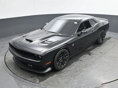Used 2019 Dodge Challenger R/T Scat Pack w/ Dynamics Package image 39