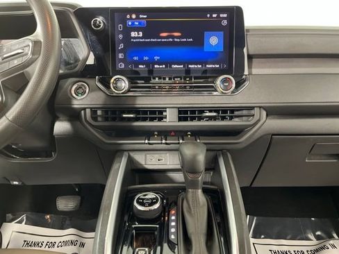 Used 2023 Chevrolet Colorado Trail Boss w/ Technology Package AWD/4WD image 26