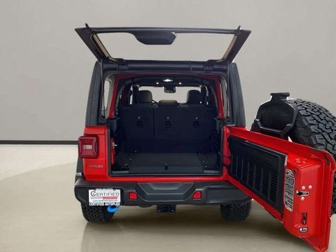Used 2025 Jeep Wrangler Unlimited Rubicon 4xe w/ Safety Group AWD/4WD image 95
