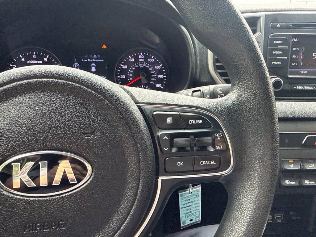 Used 2018 Kia Sportage LX AWD/4WD image 16