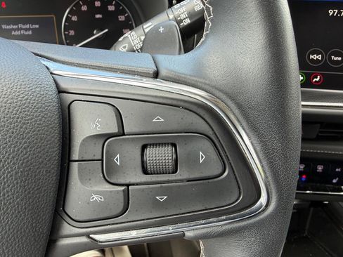 Used 2022 Buick Envision Preferred FWD image 33