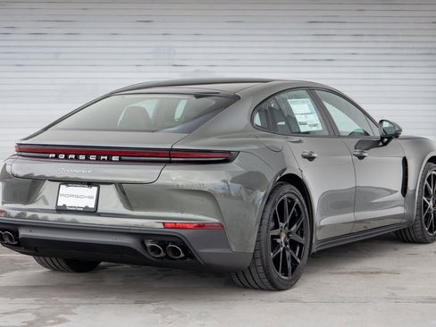 New 2026 Porsche Panamera 4 image 7
