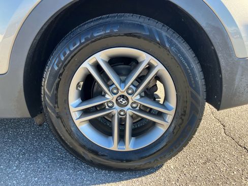 Used 2018 Hyundai Santa Fe Sport image 25