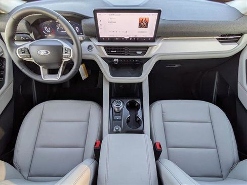 New 2026 Ford Explorer Active w/ Active Comfort Package image 18